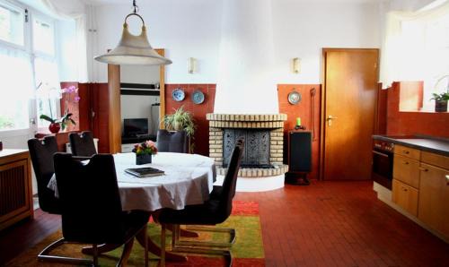 Wehringhausen House | Natursteinvilla am Goldberg