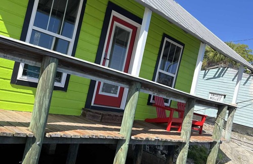 Steinhatchee Cabin | Nauti Hookers, deep water access in Steinhatchee with a boat slip, cold AC, WiFi