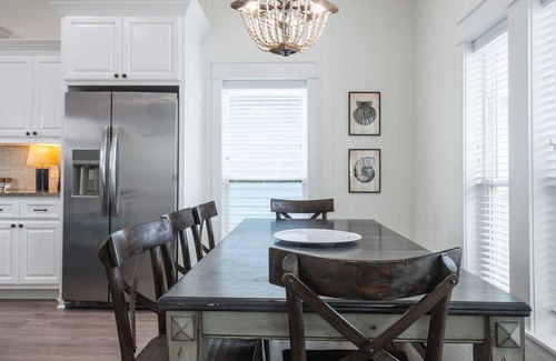 Port Bolivar House | Nauti Kraken, Newly Remodeled!