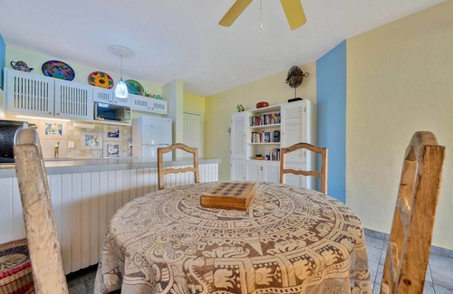 Centro - Supmza 001 Condo | Nautibeach 22 Summary
