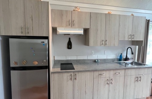 Regional District of Nanaimo Cottage | Nautical Acres - A Private Cottage On Acreage, Steps (250m) From Beach Access