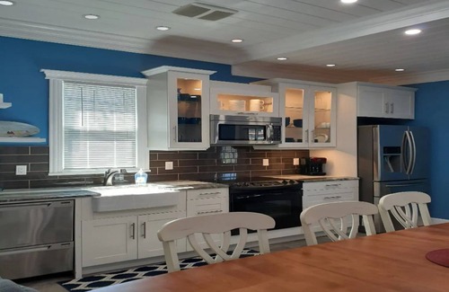 Lake Geneva Apartment | Nautical Cottage on Geneva St. is truly located downtown Lake Geneva, WI