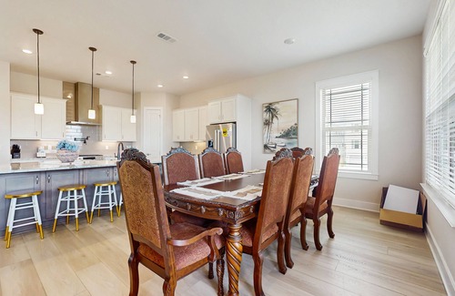 Ono Island House | Nautical home in coastal community with shared pool, Wifi, Pet friendly