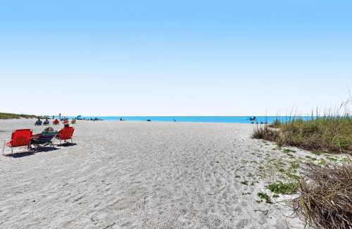 Holmes Beach Apartment | Nautilus 105