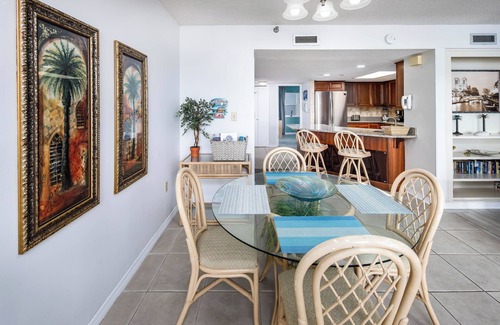 Fort Walton Beach Condo | Nautilus 1702 - Gulf Front 2BD/2BA 7th Floor. Free Beach Service 3/1-10/31
