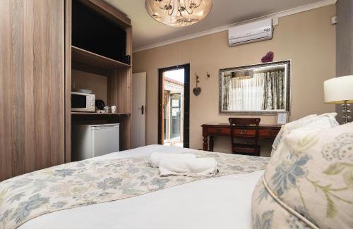 Bluewater Bay House | Nautilus Guesthouse