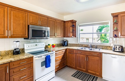 West Bay House | Nautilus Two – A Beachfront Condo on Seven Mile Beach - by Cayman Villas