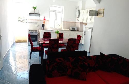 Bain Boeuf Apartment | Navara apartment