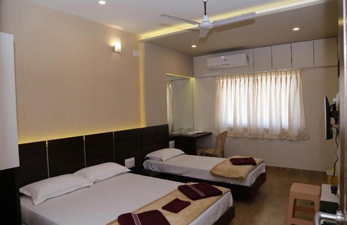 Belagavi Hotel | Navaratna Palace