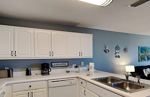 Navarre Beach Condo | Navarre Beach Condo with Balcony Overlooking the Sound - Just Steps to the Sand!