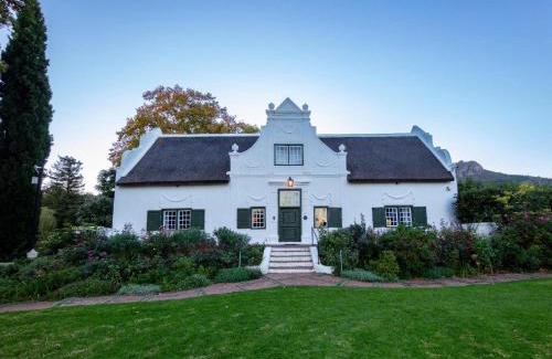 Stellenbosch House | Navarre Residence