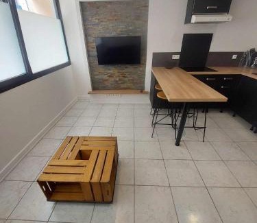 Navarrenx Apartment | Navarrenx centre historique - appartement T2