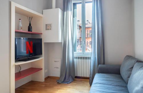 Porta Genova Apartment | [NAVIGLI-DUOMO] Apartment with Netflix+Wifi