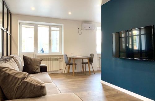 Sukhinovka Apartment | Navy city center apartment двокімнатні апартаменти в центрі міста