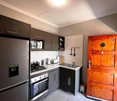 Germiston Apartment | Navy Pearls