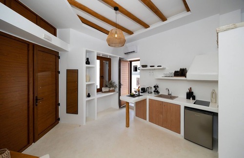 Filoti House | Naxos Boutique Suites