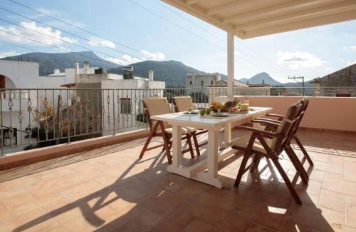 Chalkio House | Naxos Chalkion Beautiful Detsis House with jacuzzi