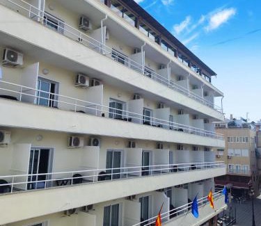 Torremolinos City Centre Hotel | Nch Hotel Torremolinos