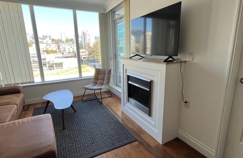 Lower Lonsdale Apartment | nCozy 1-bedroom Furnished apartment in enchanting North Vancouver with WiFi, AC