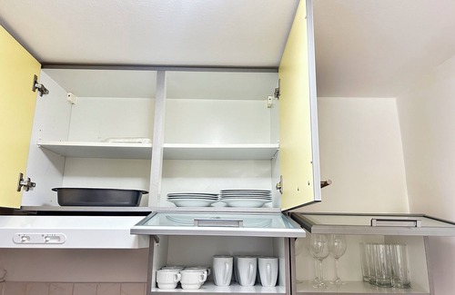 Munchen District Apartment | nCozy apartment just 25 min away from Munich and a15-min walk to Campeon Park.