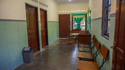 Prambanan Villa | Ndalem Katresnan Kalongan "Homestay"