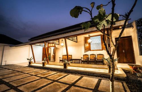 Central Yogyakarta House | Ndalem Pringgo