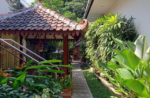 Yogyakarta House | Ndalem Suryo Saptono Guest House