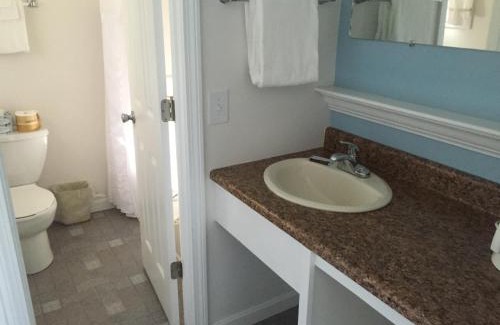 Ogunquit - Wells Hotel | Ne'r Beach Motel