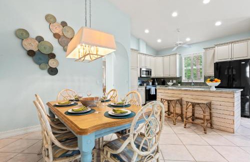 Naples Park House | Neapolitan Vacation Rental