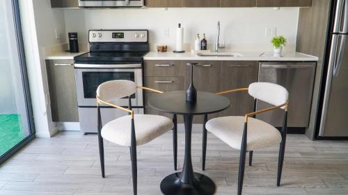 Downtown Miami Apartment | Near Airport Water Glimpse Dining & Attractions