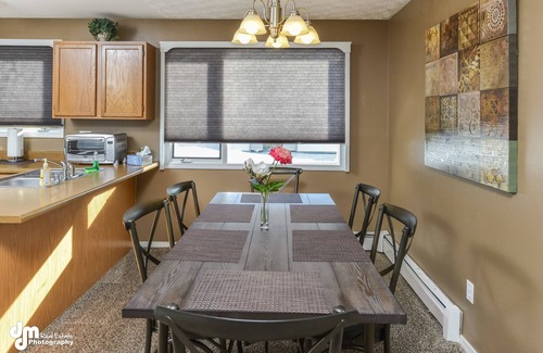 Turnagain Condo | Near Anchorage Airport, Lake Hood and the Cook Inlet Coast