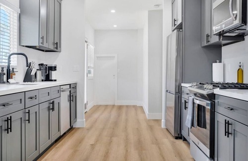 Los Angeles House | Near Arts District, free parking