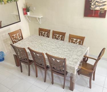 Kampung Telaga Batin House | Near Beach and Airport - Ivana Homestay Unit C1