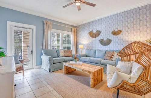 North Forest Beach Apartment | Near Beach & Coligny Plaza, Pool, Hot Tub, Patio
