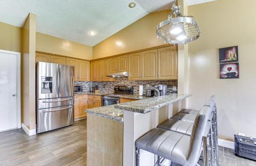 Sunrise House | Near Beaches Pet-Friendly Sunrise Escape with Patio