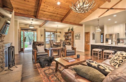 Upper Moonridge House | Near Bear Mountain and Big Bear Lake Gem with Hot Tub