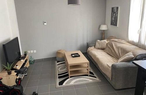 Cenon House | Near Bordeaux center: town house + parking space