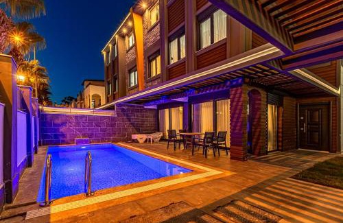 Kadriye Villa | NEAR BY THE LAND OF LEGENDs , PRİVATE POOL WİTH JAKUZZİ VİLLA EUPHORİA
