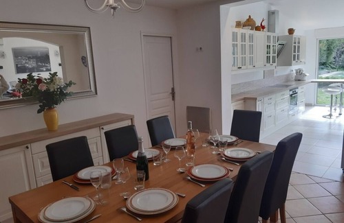 Pegomas Villa | Near Cannes, villa 140 m2 4 bedrooms air-conditioned private pool large garden