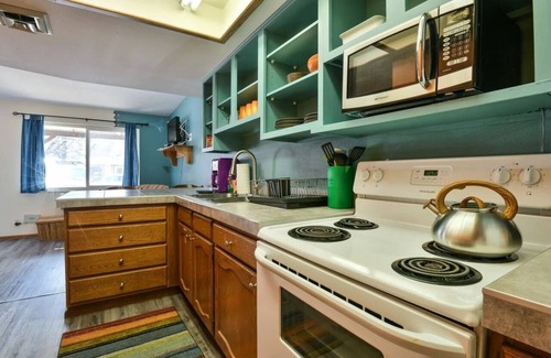 Moab House | Near Downtown Adventure Nest - Rose Tree 4