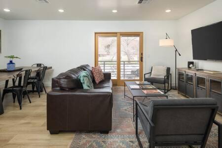 Moab House | Near Downtown Stylish 2BR With Amazing Patio - 6
