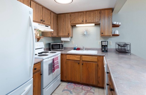 Durango Condo | Near FLC, Town, Trails & Golf - Pool & Hot Tub - Ferringway #23