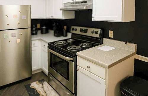 Leesville Apartment | Near Fort Polk Pool Gym Shopping Golf