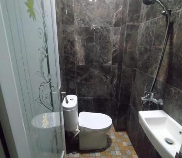 Pekalongan Hotel | Near Grosir Stono 2