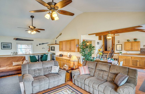 Campbellsport House | Near Hiking: Lakefront Getaway in Campbellsport!