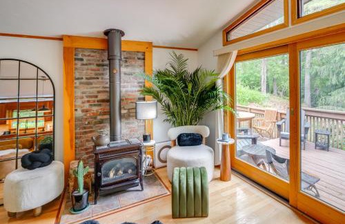 Egremont House | Near Hiking Renovated 4-Acre Berkshires Retreat!
