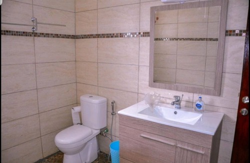 Karen House | Near hub mall.Karen blixen , giraffe centre, sheldrick, Nairobi national park,