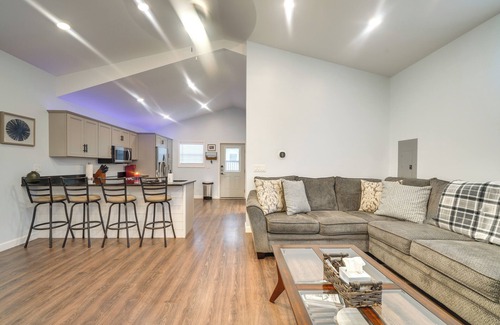 Deep Water House | Near Kanawha River: Unique Renovated Home w/Yard!