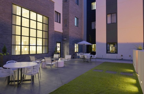 Little Rock Medical District Condo | Near Medical Center. Free Breakfast Buffet. Gym.