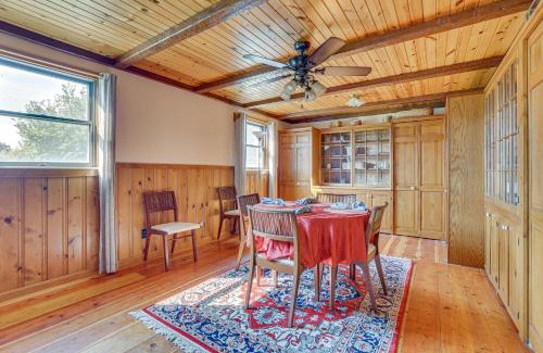 Eastman House | Near Mississippi River! Countryside Family Retreat